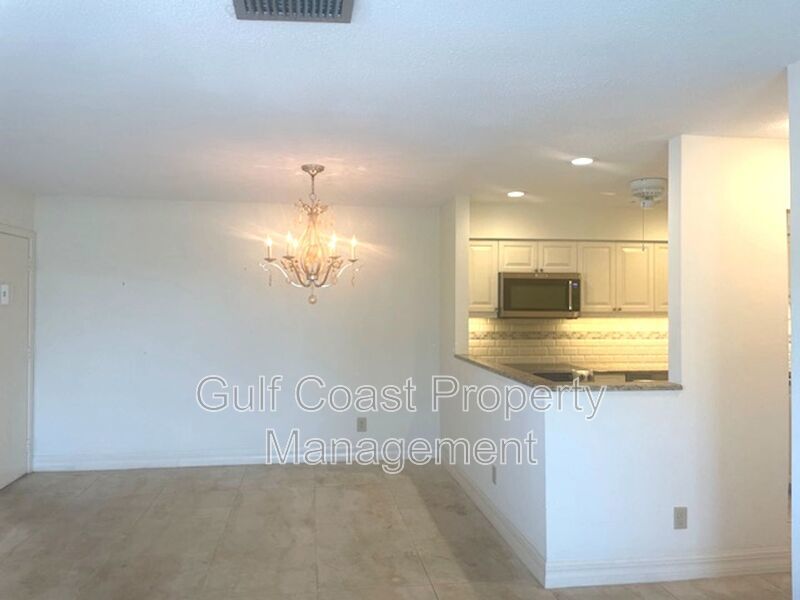 Elevated Island Living on Longboat Key property image