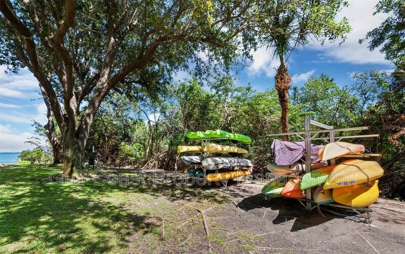 Elevated Island Living on Longboat Key property image