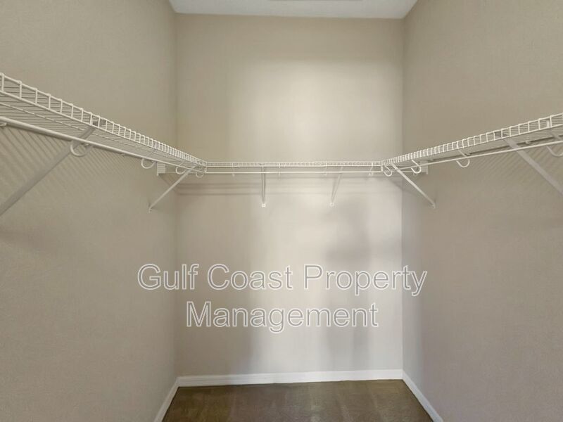 Annual rental-2Bed, 2 bath condo with a one car garage in the highly desirable Palma Sola Trace community! property image