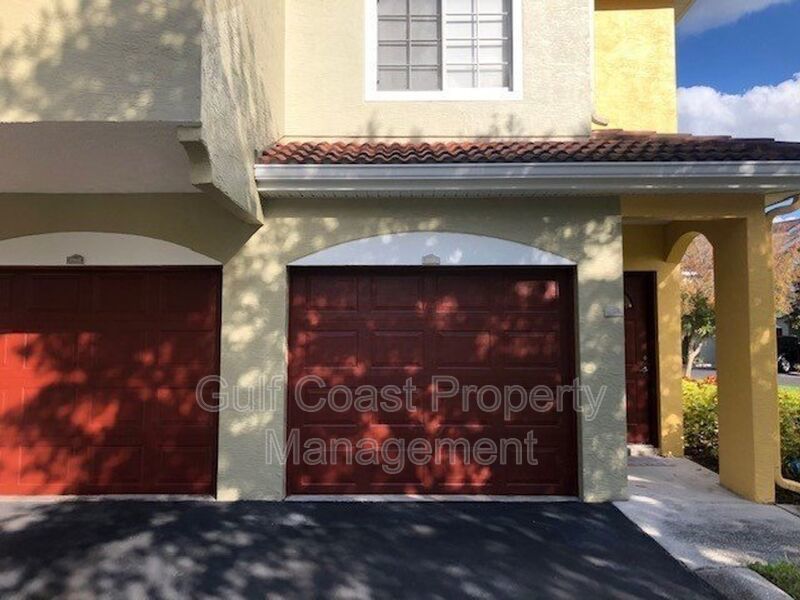 Beautiful First-Floor 3/3 Condo for Annual Rent in Las Palmas property image