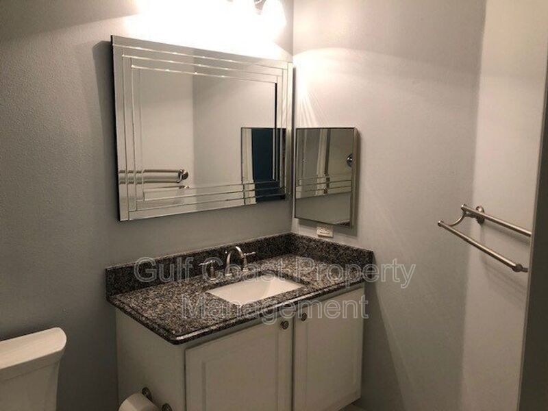 Beautiful First-Floor 3/3 Condo for Annual Rent in Las Palmas property image