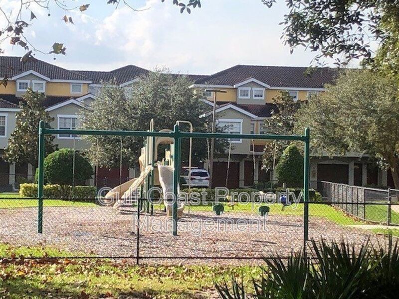 Beautiful First-Floor 3/3 Condo for Annual Rent in Las Palmas property image