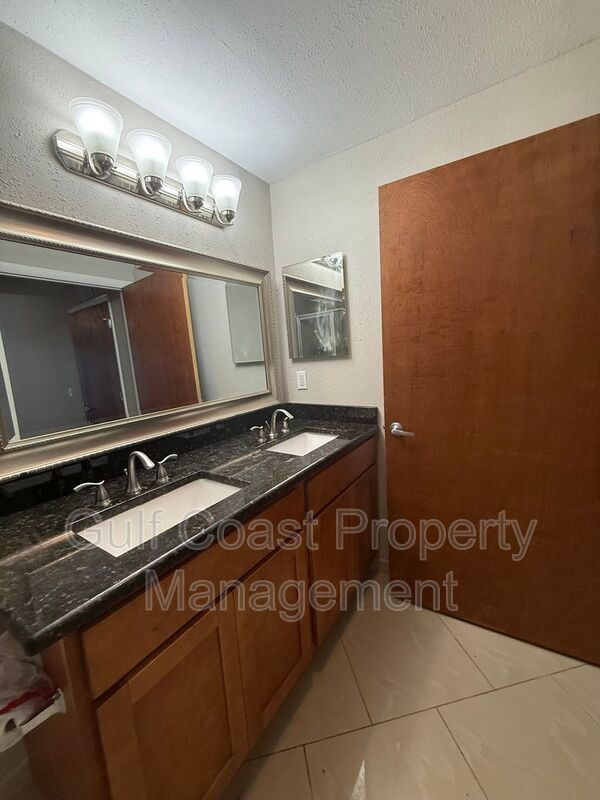 8555 Bernwood Cove Loop #103 property image