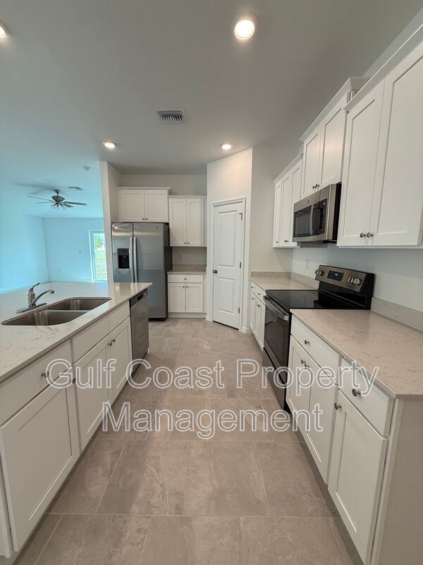 3850 Treasure Oak Way property image