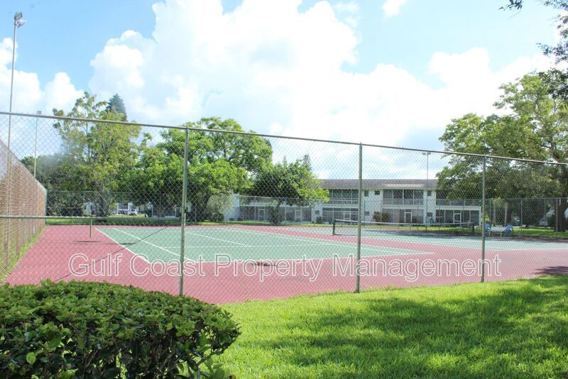 Annual 2nd Floor, One-Bedroom Condo with Screened Lanai and Preserve Views property image