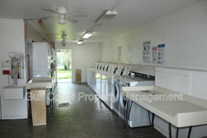 Annual 2nd Floor, One-Bedroom Condo with Screened Lanai and Preserve Views property image