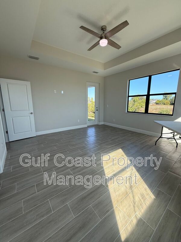 1229 NE 19th Ave property image