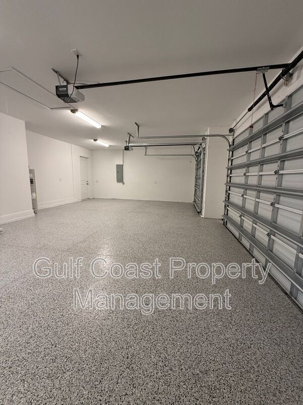 1229 NE 19th Ave property image