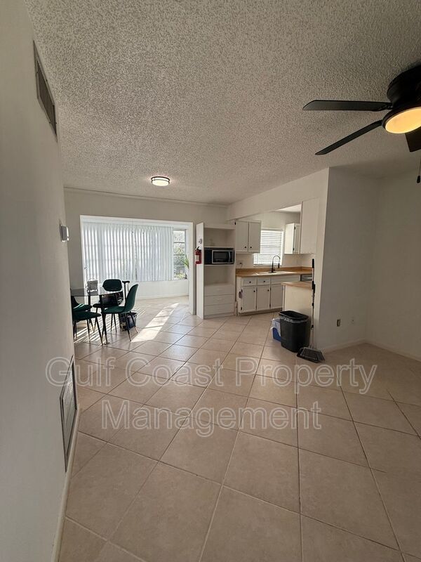 7035 Cedarhurst Dr Apt 1 property image