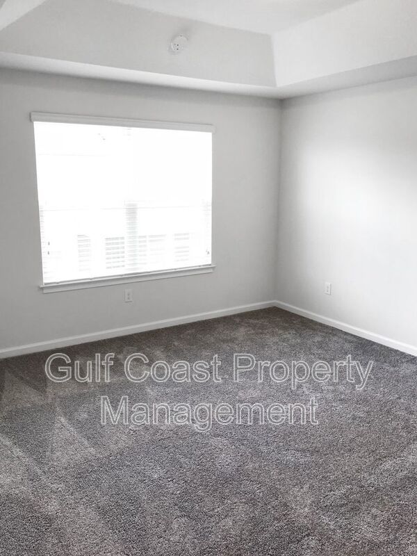 Annual Three Bedroom, 2.5 Bath, with a Garage Townhome, Located in the Community of Harmony property image