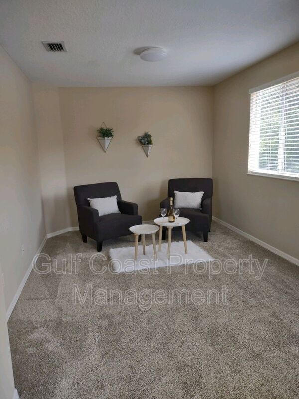 Annual 4-bedroom, 3 bath, Pool Home Backing to Preserve in Gated River Place property image