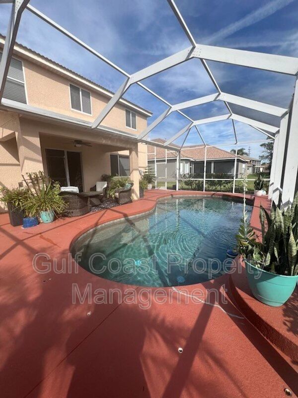 Annual 4-bedroom, 3 bath, Pool Home Backing to Preserve in Gated River Place property image