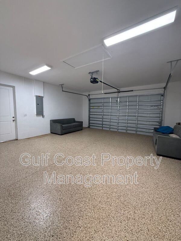 2609 NE 5th PL property image