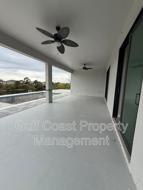 2609 NE 5th PL property image