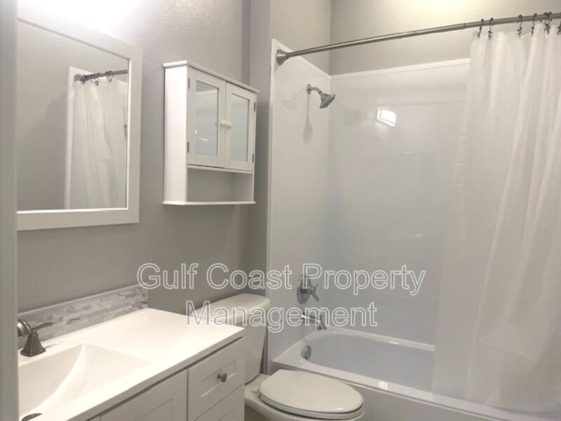 Beautifully Updated 3 Bedroom Home in Sought-After Central Sarasota property image