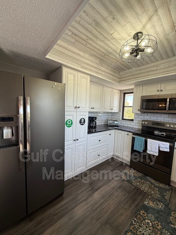 40 1st Ave Top Unit property image