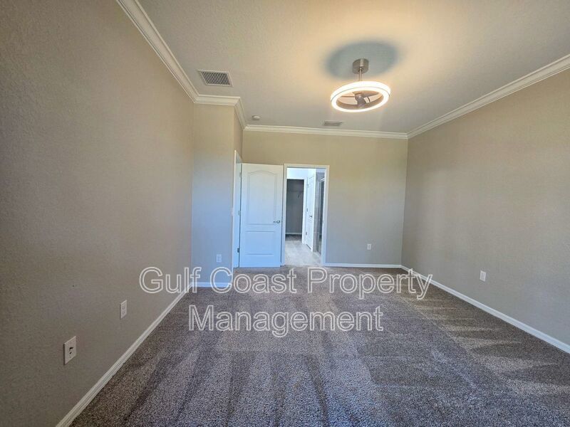 Annual Gated 3-Bedroom, 2-Bath Arbor Grande Villa with Whole-Home Generator & Resort-Style Amenities Near Lakewood Ranch Main Street property image