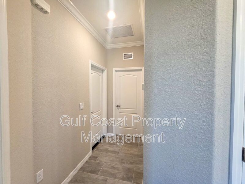 Annual Gated 3-Bedroom, 2-Bath Arbor Grande Villa with Whole-Home Generator & Resort-Style Amenities Near Lakewood Ranch Main Street property image