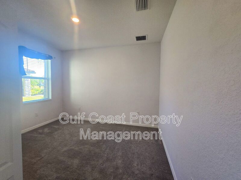 Annual Gated 3-Bedroom, 2-Bath Arbor Grande Villa with Whole-Home Generator & Resort-Style Amenities Near Lakewood Ranch Main Street property image