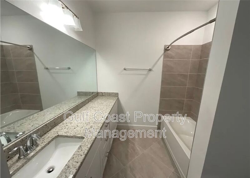 14212 Pine Lodge ln property image