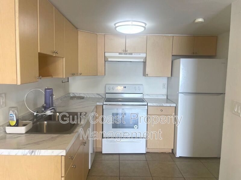 Spacious 3BR/2BA Condo Near Siesta Key Beach – Amenities Included! property image