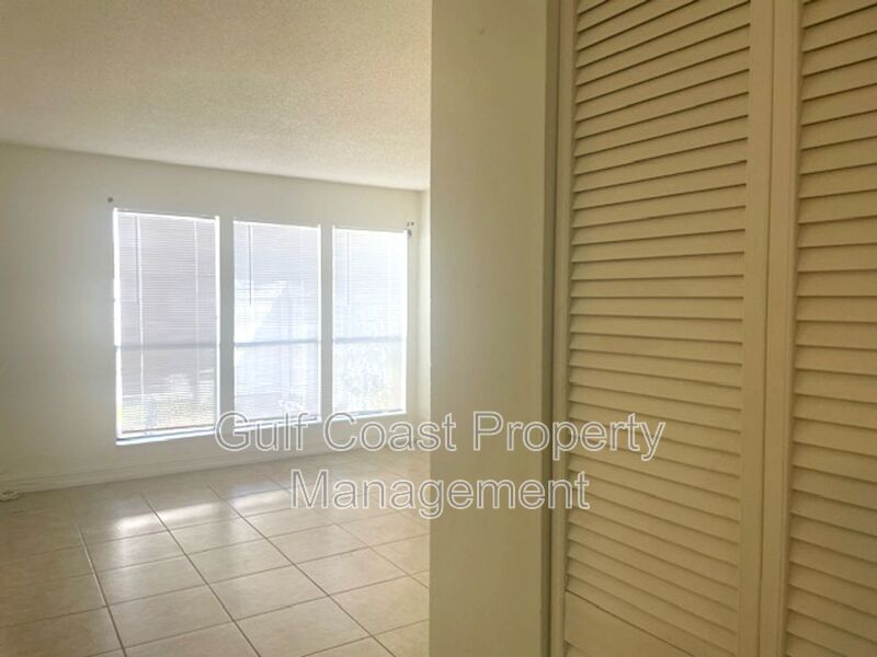 Spacious 3BR/2BA Condo Near Siesta Key Beach – Amenities Included! property image