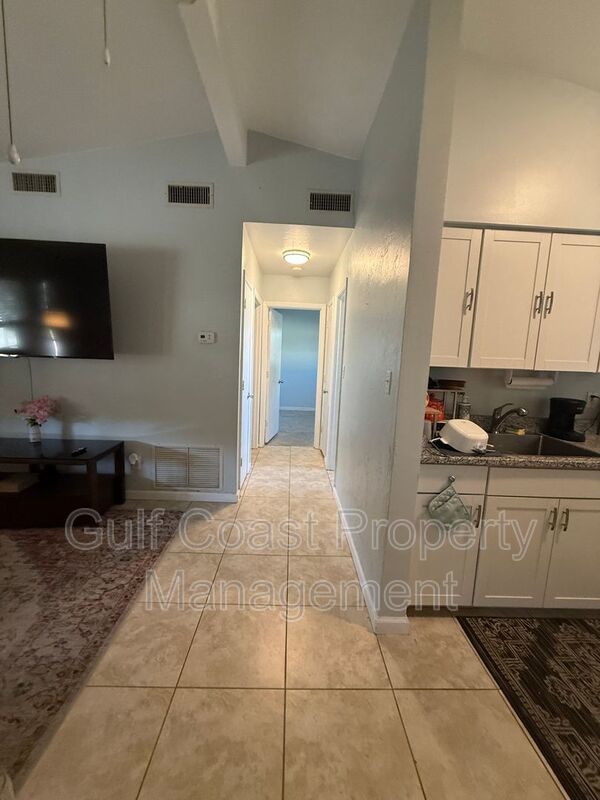 Single Family cottage property image