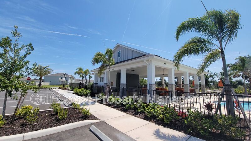 Spacious Annual Rental with Three Bedrooms, office and 2.5 Baths in the Gated Community of Coddington property image