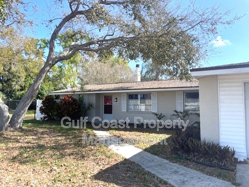 Beautiful 3-Bedroom Home with Lap Pool and Pet Friendly property image