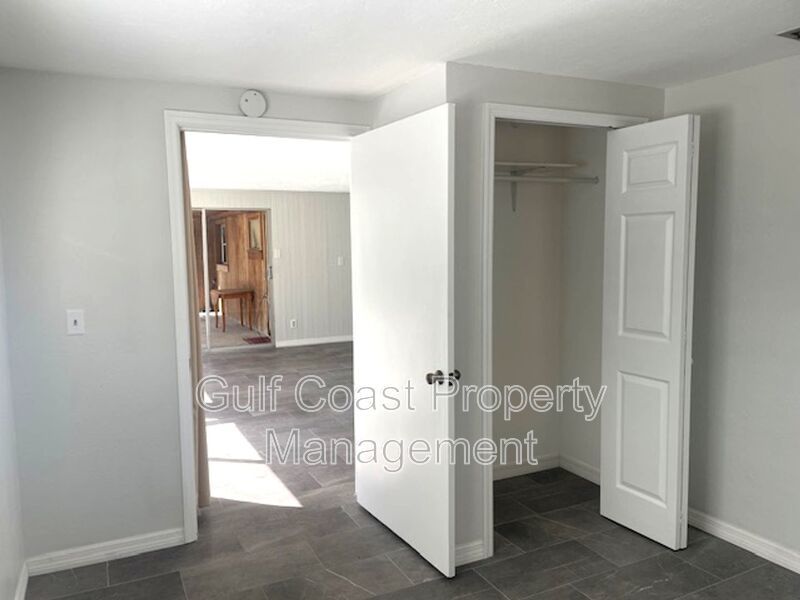 Beautiful 3-Bedroom Home with Lap Pool and Pet Friendly property image