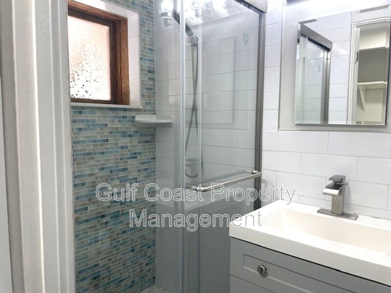 Beautiful 3-Bedroom Home with Lap Pool and Pet Friendly property image