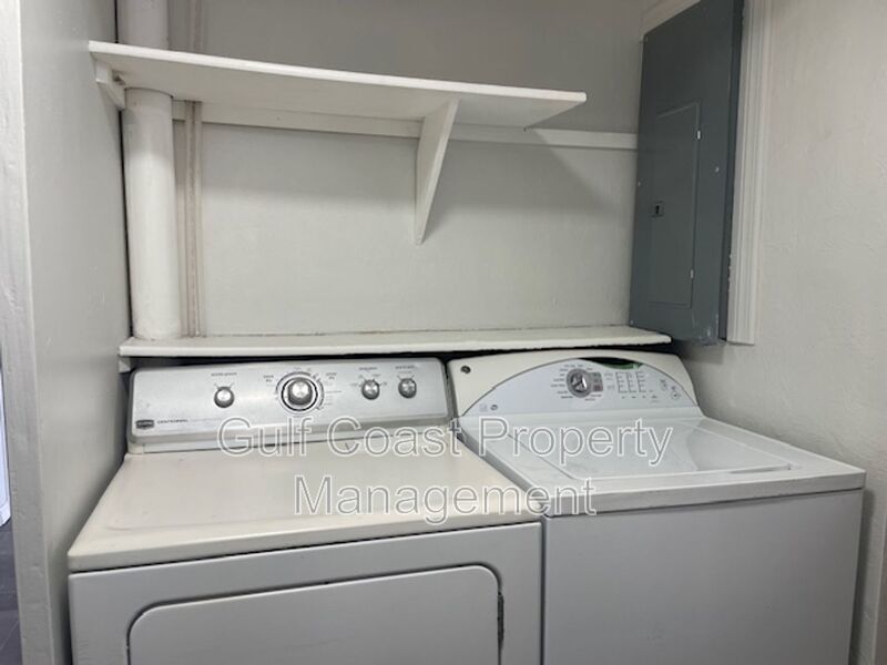 Beautiful 3-Bedroom Home with Lap Pool and Pet Friendly property image