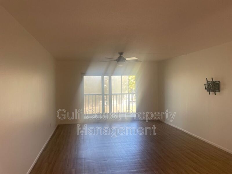 55+ Community Living in Beautiful Glen Oaks property image