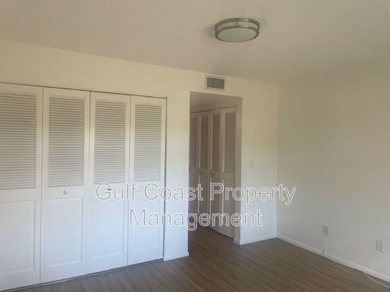 55+ Community Living in Beautiful Glen Oaks property image