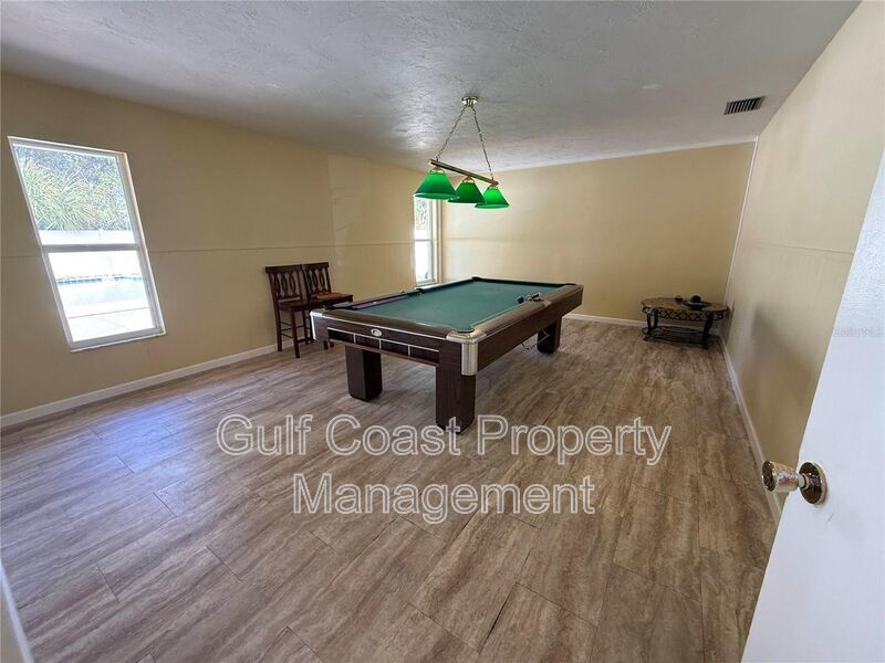 Modern Renovated Condo in Prime Sarasota Location property image