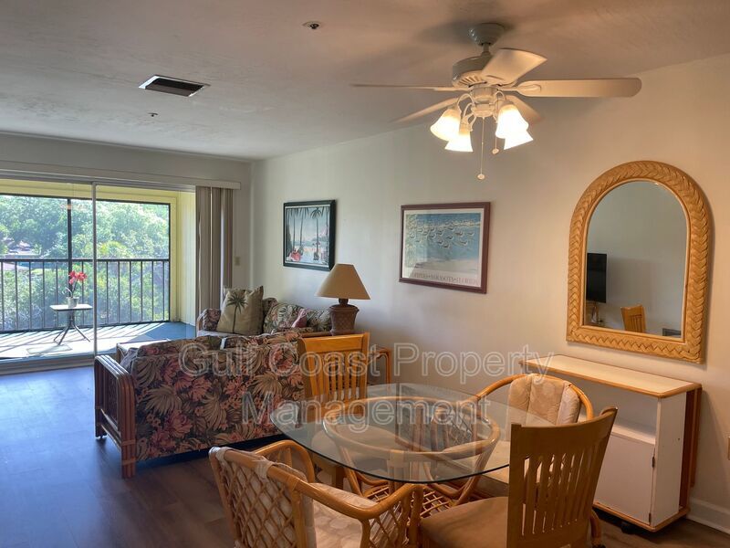 Boater's Dream! 2/2 on Whitaker Bayou with Boat Dock Included property image