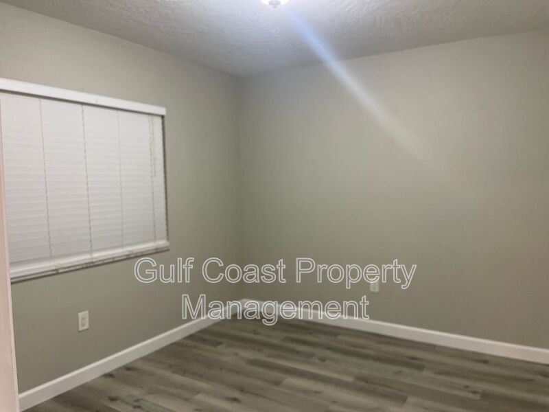 Waterfront Condo Rental With Boat Dock Included property image