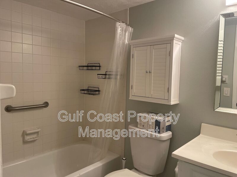 Waterfront Condo Rental With Boat Dock Included property image