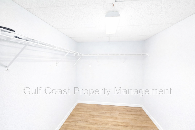 Annual 2/2 Condo with Flex Room in River Preserve Featuring Community Pool property image