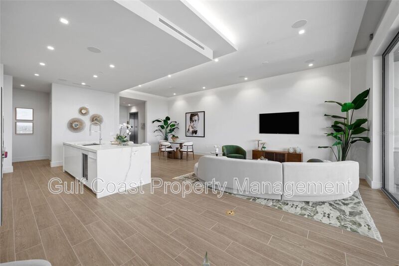 Unfurnished Luxury Rental at The St. Regis Longboat Key property image