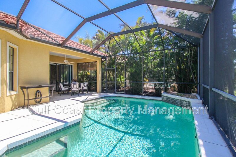 Annual Fully Furnished Pool Home in Lakewood Ranch Country Club, 2BR + Den, Stunning Golf Course Views property image