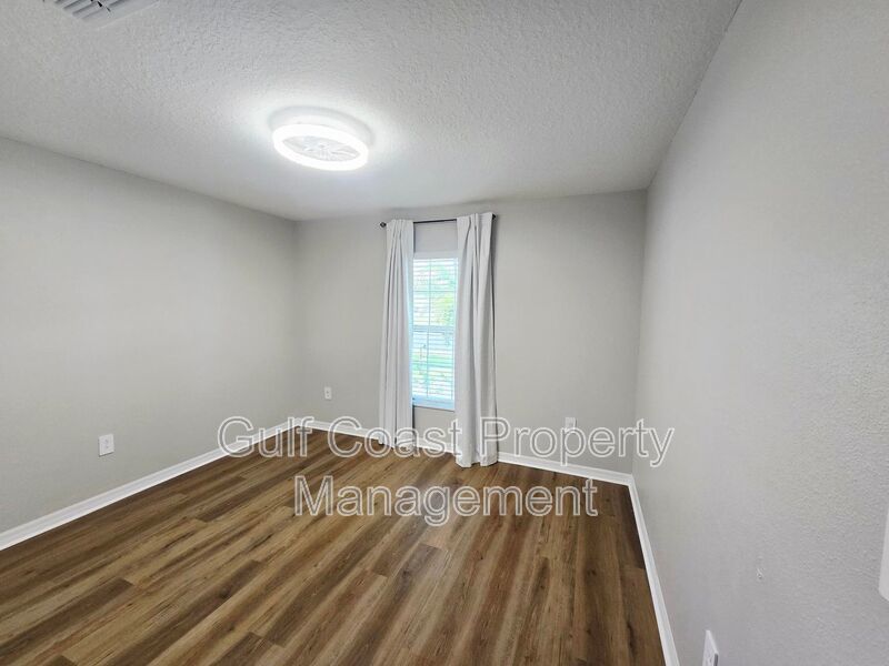 Annual 4BR + Flex Room Home with 3-Car Garage in Prosperity Lakes – Cul-de-Sac, Fenced Yard & Resort-Style Amenities property image