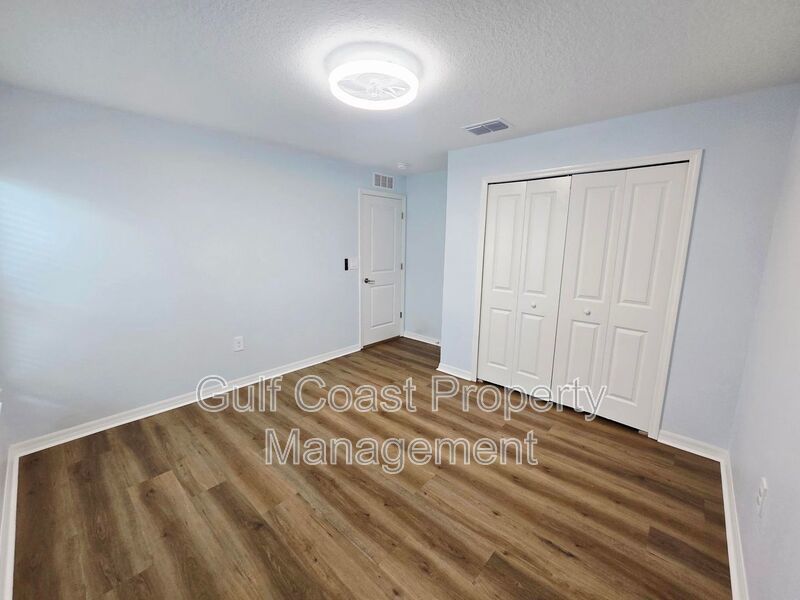 Annual 4BR + Flex Room Home with 3-Car Garage in Prosperity Lakes – Cul-de-Sac, Fenced Yard & Resort-Style Amenities property image