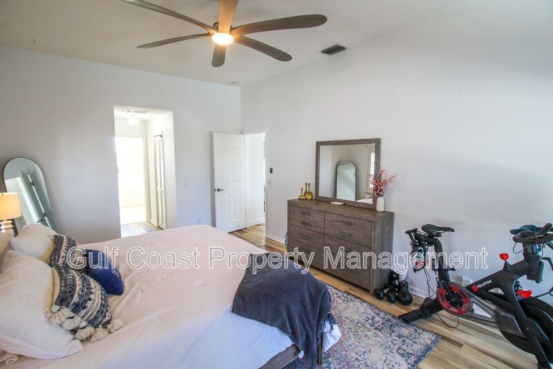 Waterfront Pool Home in Burnt Shore Isles property image