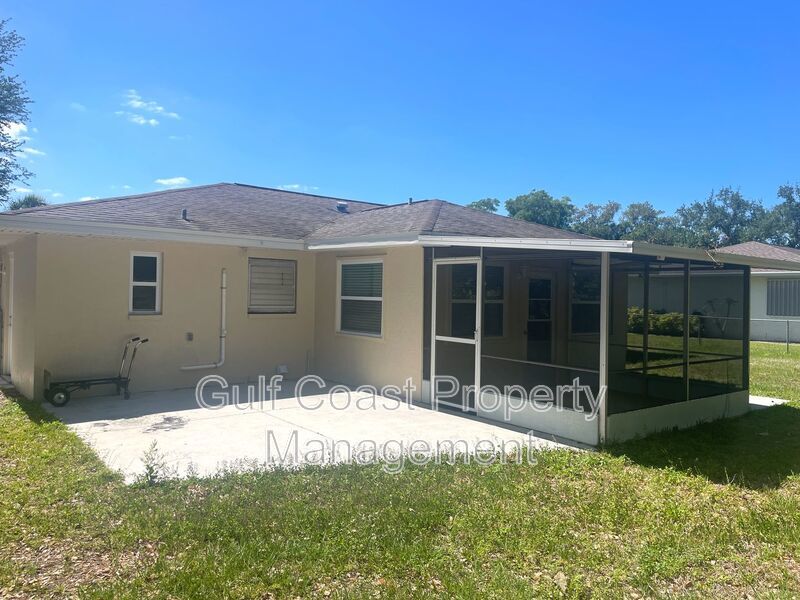 Bright Updated Venice Home with Lanai & Large Yard property image