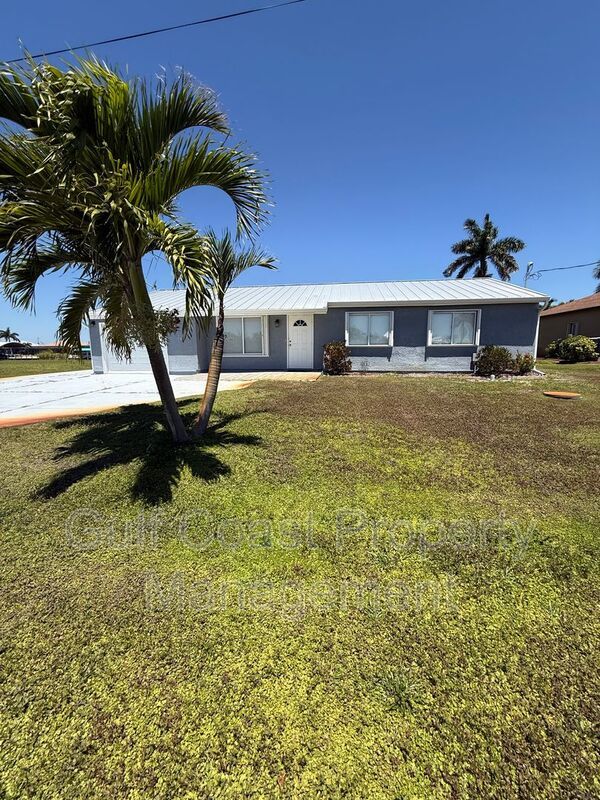 Waterfront Private Pool Home in Gulf Cove property image