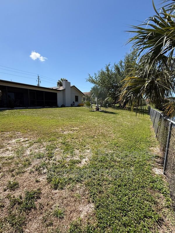 3185 Clifford Street property image