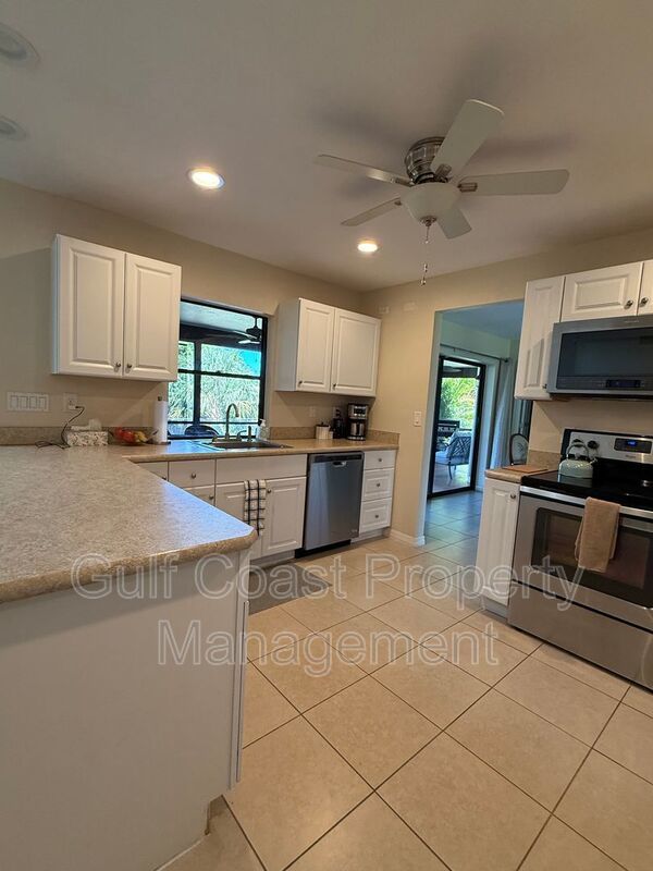 3185 Clifford Street property image