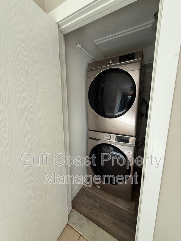 1324 Del Pine Drive property image