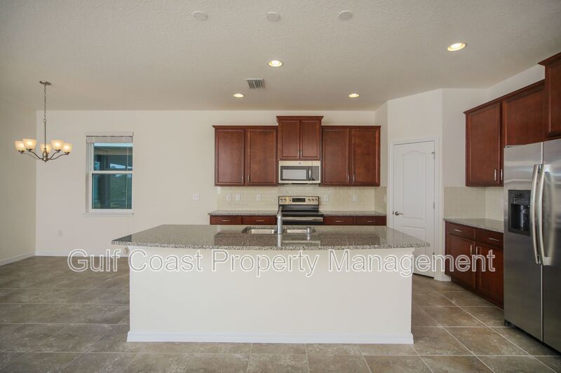 Annual Gated 4 Bedroom Lakeview Home in Soleil with 2.5 Baths and Resort-Style Amenities property image